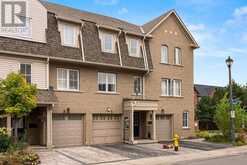 57 - 3 BRISBY MEWS | Toronto Ontario | Slide Image Thirty-seven