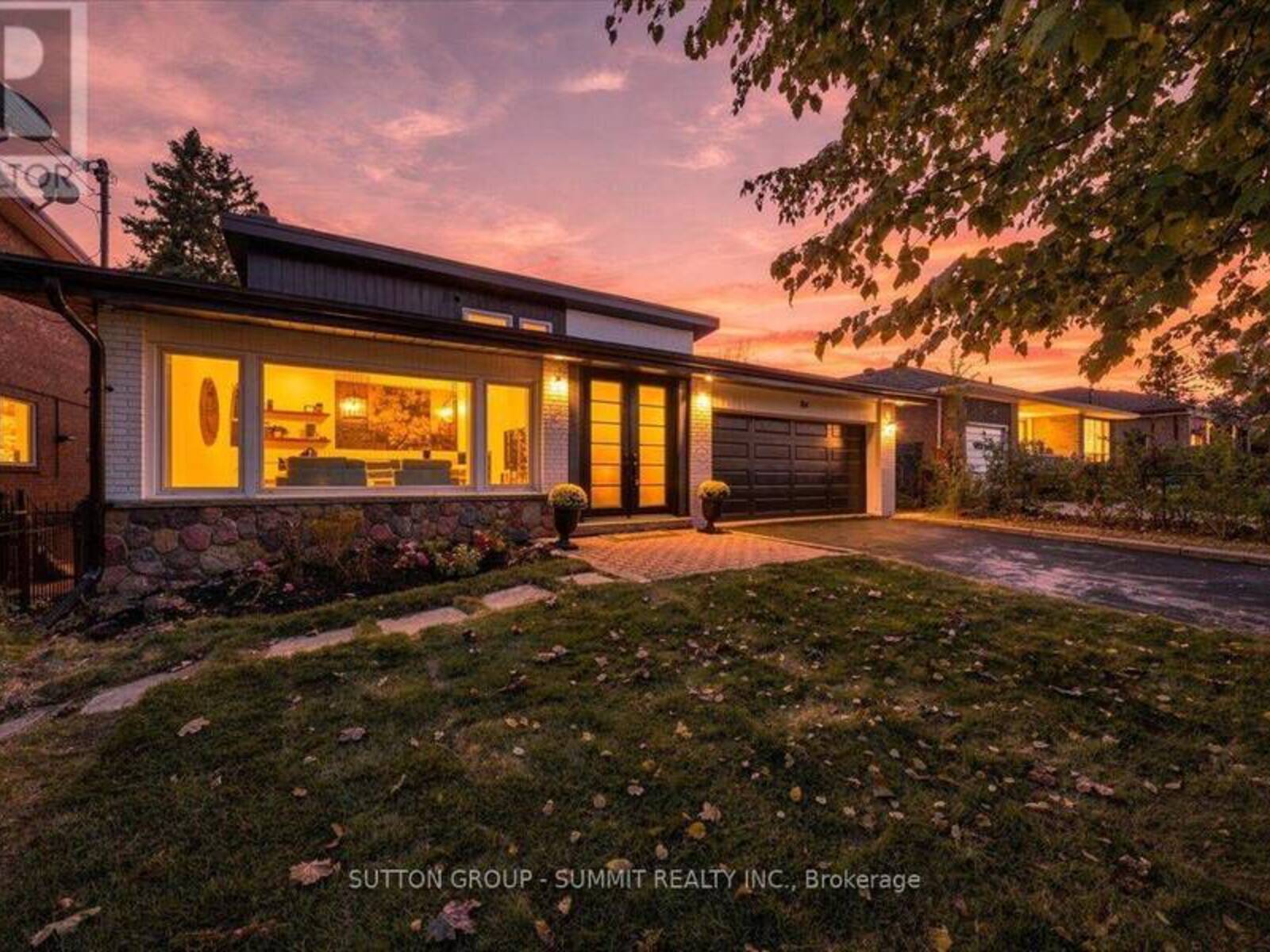 184 TORRESDALE AVENUE, Toronto, Ontario M2R 3E4