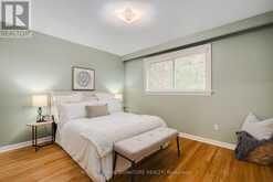 11 BELLBURY CRESCENT | Toronto Ontario | Slide Image Ten