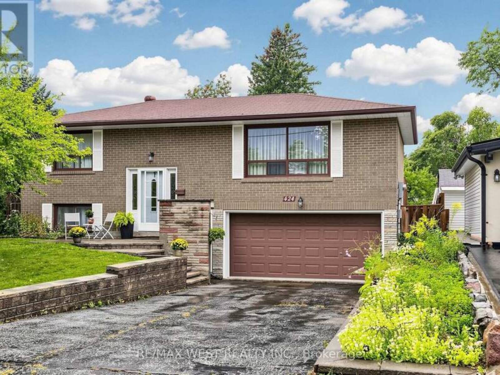 424 BRIMORTON DRIVE, Toronto, Ontario M1H 2E5