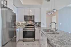 3405 - 2900 HIGHWAY 7 | Vaughan Ontario | Slide Image Ten