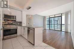 3405 - 2900 HIGHWAY 7 | Vaughan Ontario | Slide Image Eight
