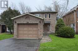 39 APRIL GARDENS | Aurora Ontario | Slide Image One