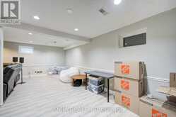 58 SUMMERFELDT CRESCENT | Markham Ontario | Slide Image Thirty-one