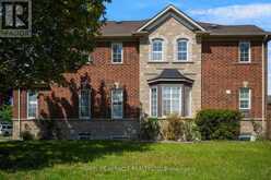 17 LATANIA BOULEVARD | Brampton Ontario | Slide Image Four