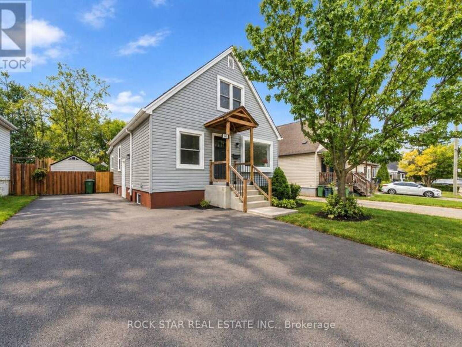 294 EAST 28TH STREET, Hamilton, Ontario L8V 3J3