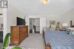 8 CALLON DRIVE | Hamilton Ontario | Slide Image Thirty