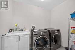 8 CALLON DRIVE | Hamilton Ontario | Slide Image Thirty-eight