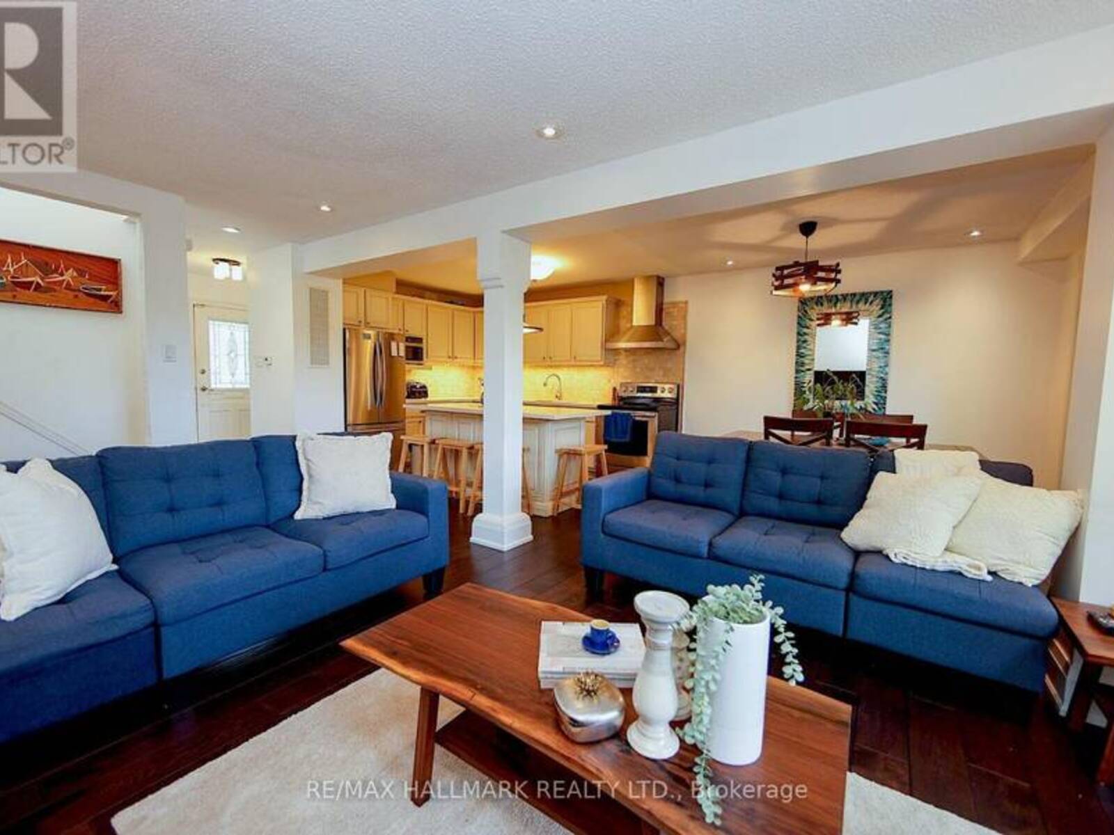 781 PAM CRESCENT, Newmarket, Ontario L3Y 5B7