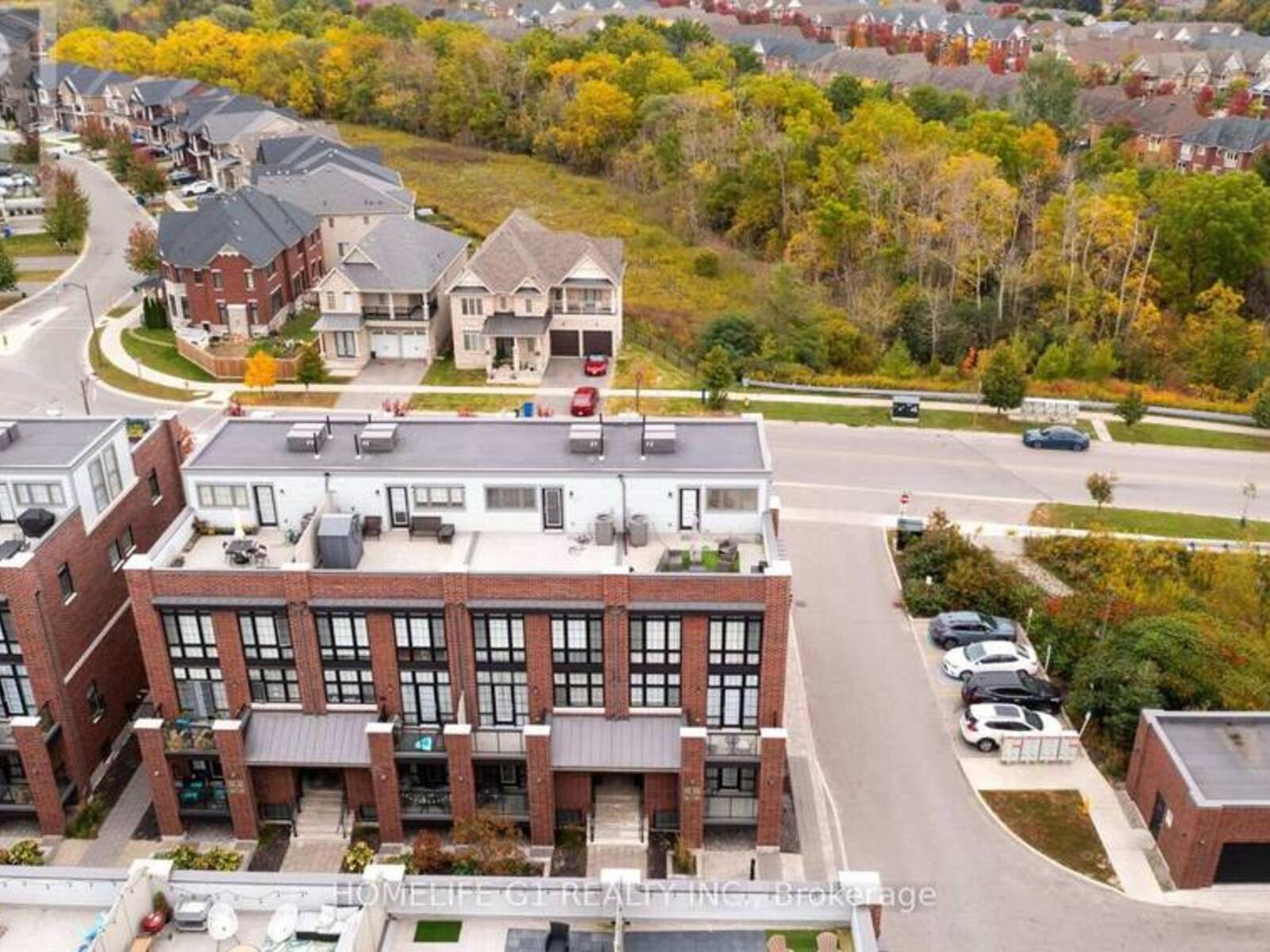 1 WHITAKER WAY, Whitchurch-Stouffville, Ontario L4A 0W5
