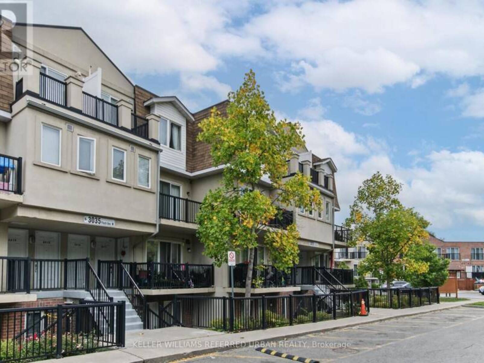 2016 - 3035 FINCH AVENUE W, Toronto, Ontario M9M 0A3