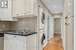24 VICTORIA STREET | Toronto Ontario | Slide Image Nine