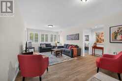 376 SILVERBIRCH BOULEVARD | Hamilton Ontario | Slide Image Six