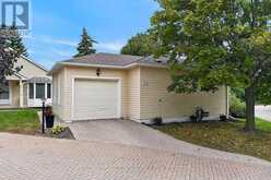 376 SILVERBIRCH BOULEVARD | Hamilton Ontario | Slide Image One