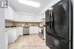 27 - 15 GREEN VALLEY DRIVE | Kitchener Ontario | Slide Image Eight