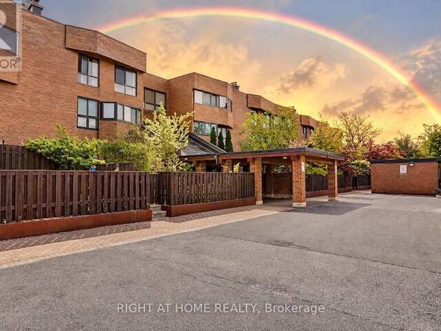 301 - 55 CARSCADDEN DRIVE Toronto Ontario, M2R 2A6 - 3 Bedrooms Condo For Sale