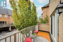 272 - 23 OBSERVATORY LANE | Richmond Hill Ontario | Slide Image Ten