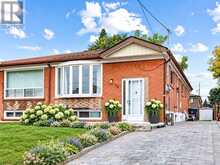 16 AVIS CRESCENT | Toronto Ontario | Slide Image Two