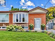 16 AVIS CRESCENT | Toronto Ontario | Slide Image Three