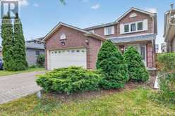 211 PONYMEADOW TERRACE | Toronto Ontario | Slide Image Three