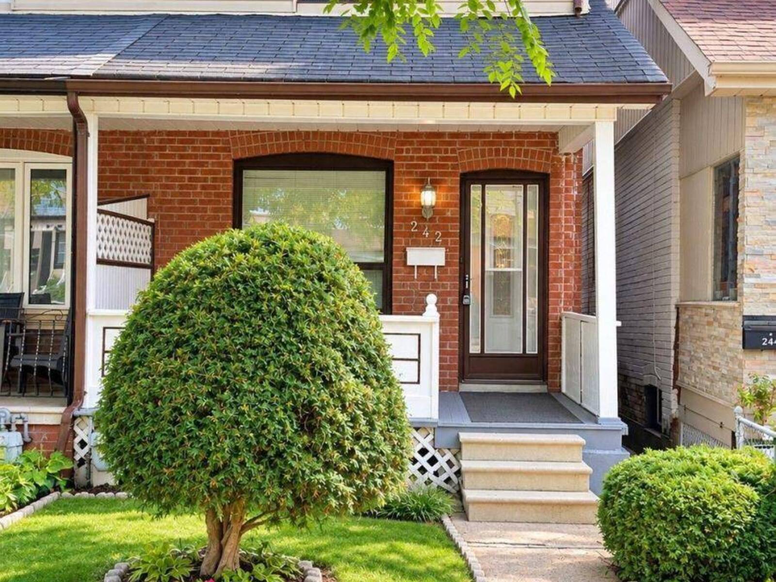 242 SILVERTHORN AVENUE, Toronto, Ontario M6N 3K4