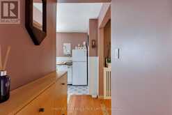 185 WALMER ROAD | Toronto Ontario | Slide Image Thirteen