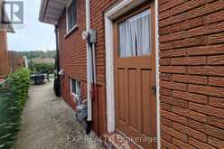 23 TARA COURT | Hamilton Ontario | Slide Image Eight