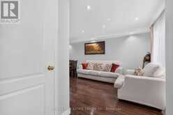 8 FLATLANDS WAY | Brampton Ontario | Slide Image Four