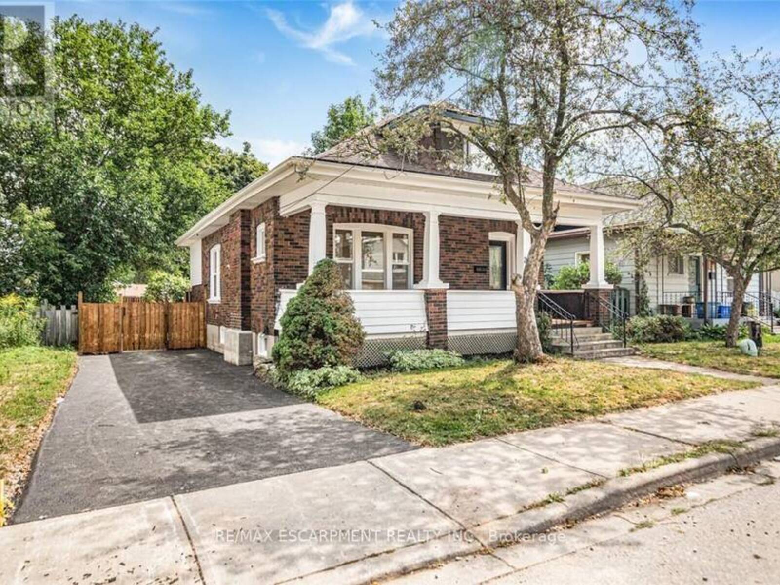 203 BROCK STREET, Brantford, Ontario N3S 5W8