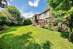 71 SOUTH BALSAM STREET | Uxbridge Ontario | Slide Image Thirty-eight