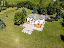 2477 HORNES ROAD | East Gwillimbury Ontario | Slide Image Ten