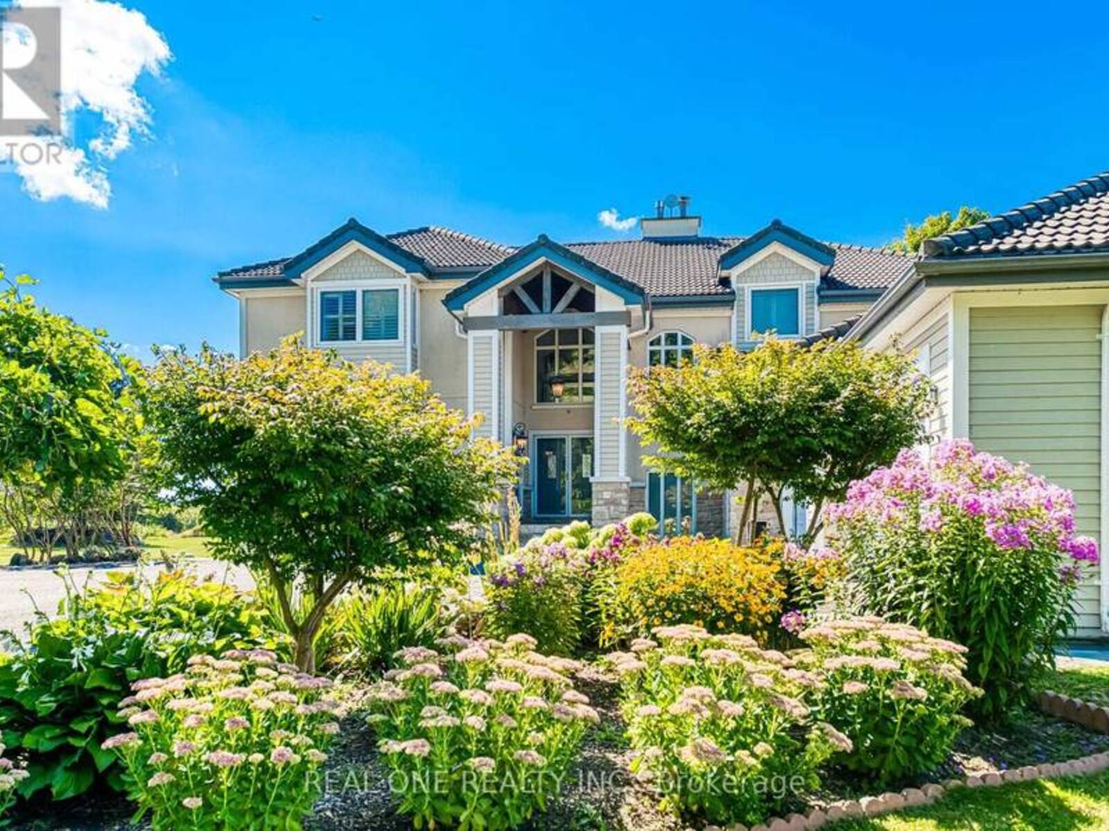 2477 HORNES ROAD, East Gwillimbury, Ontario L0G 1R0