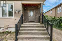 1388/1390 LEIGHLAND ROAD | Burlington Ontario | Slide Image Three