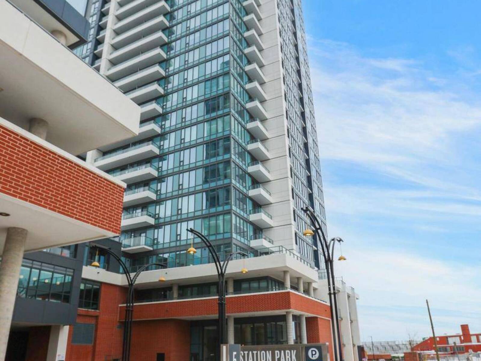 708 - 15 WELLINGTON STREET S, Kitchener, Ontario N2G 0E4