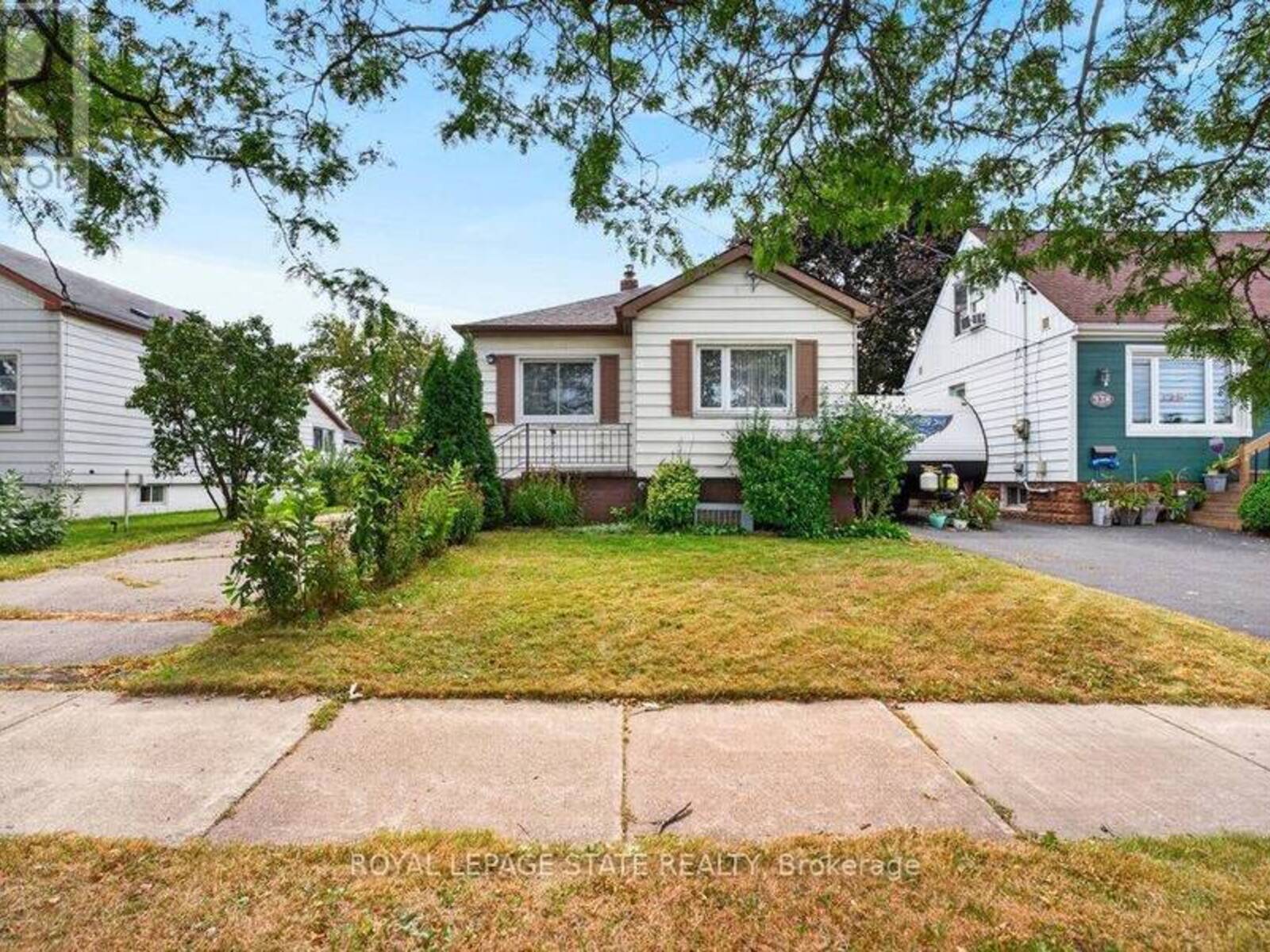 340 BARTON STREET, Hamilton, Ontario L8E 2K9