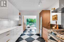 53 SPRUCE STREET | Toronto Ontario | Slide Image Thirteen