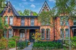 53 SPRUCE STREET | Toronto Ontario | Slide Image Two