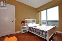 1807 - 120 HOMEWOOD AVENUE | Toronto Ontario | Slide Image Nine