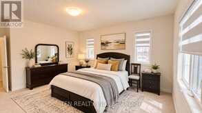 238 SKINNER ROAD | Hamilton Ontario | Slide Image Seventeen