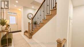 238 SKINNER ROAD | Hamilton Ontario | Slide Image Five