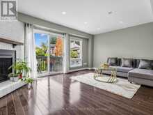 55 ENGLISH IVYWAY | Toronto Ontario | Slide Image Sixteen