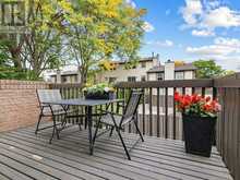 55 ENGLISH IVYWAY | Toronto Ontario | Slide Image Thirty-seven