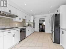 55 ENGLISH IVYWAY | Toronto Ontario | Slide Image Seven
