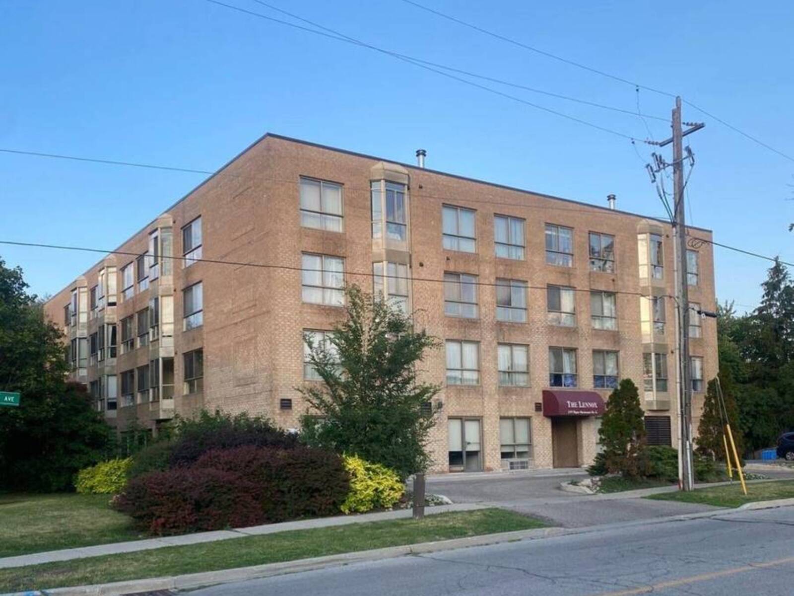 204 - 249 MAJOR MACKENZIE DRIVE E, Richmond Hill, Ontario L4C 9M8