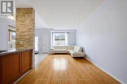 818 CASTLEMORE AVENUE | Markham Ontario | Slide Image Sixteen