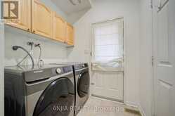 1 AYLESBURY GATE | Markham Ontario | Slide Image Thirty-seven
