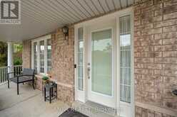 1 AYLESBURY GATE | Markham Ontario | Slide Image Three