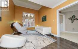11 HANS DRIVE | Markham Ontario | Slide Image Twelve