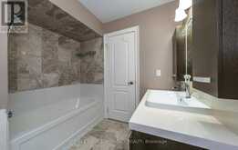 11 HANS DRIVE | Markham Ontario | Slide Image Thirty-two