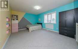 11 HANS DRIVE | Markham Ontario | Slide Image Thirty-three